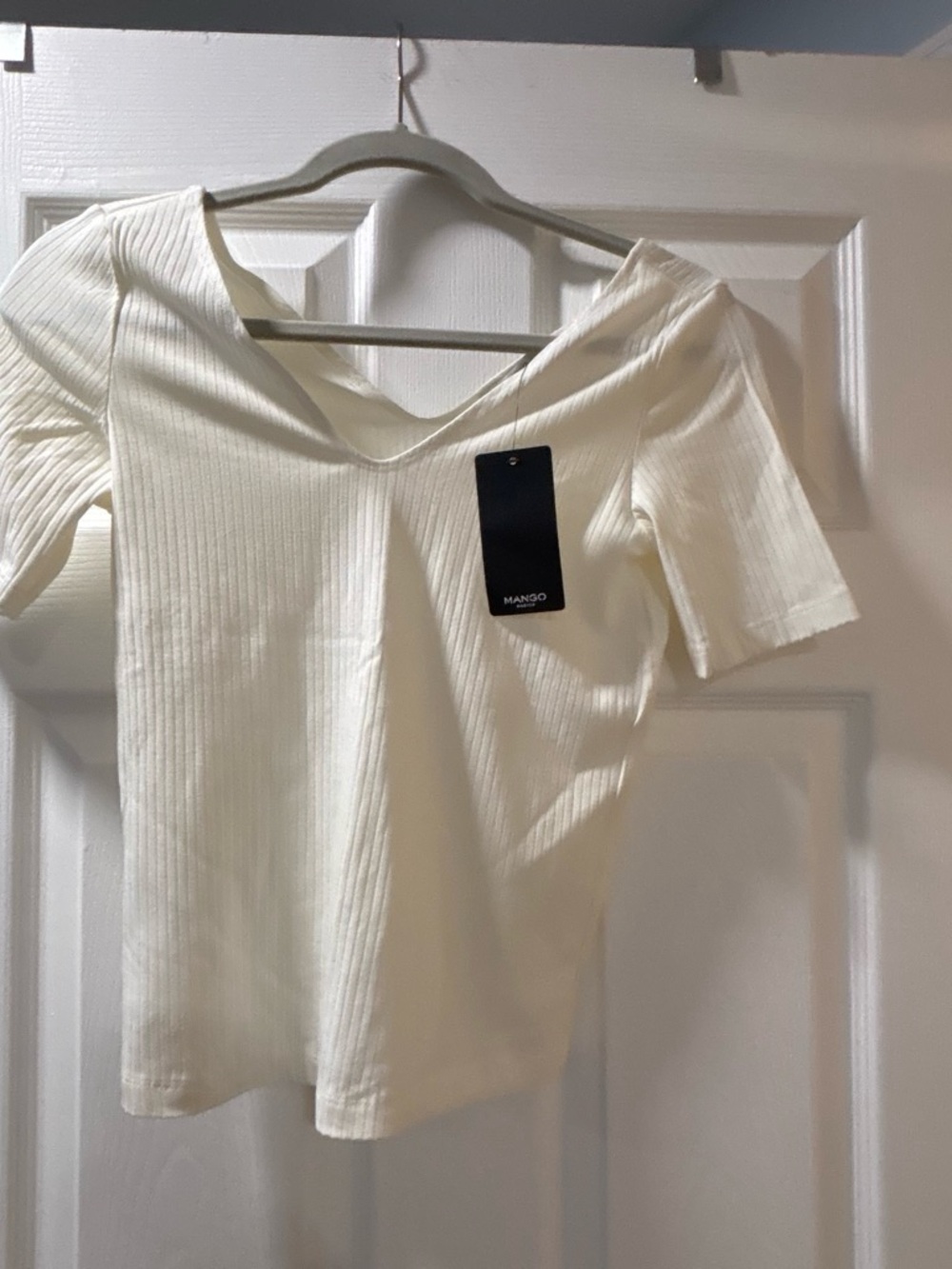 Mango Cream Ribbed V-Neck Short Sleeve Top